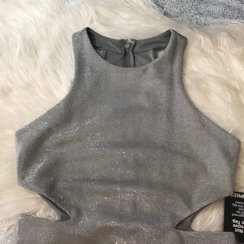 Express silver cut out dress - Picture 2 of 5